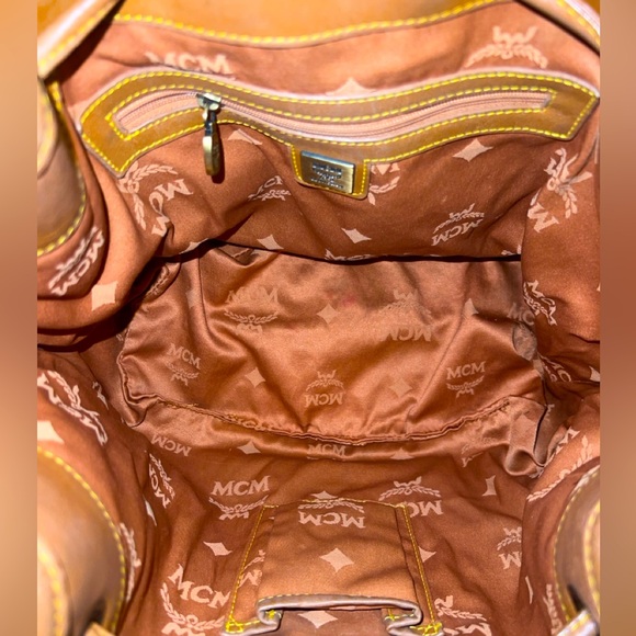 MCM Visetos Bucket Style with Lion Medallion - Picture 8 of 10